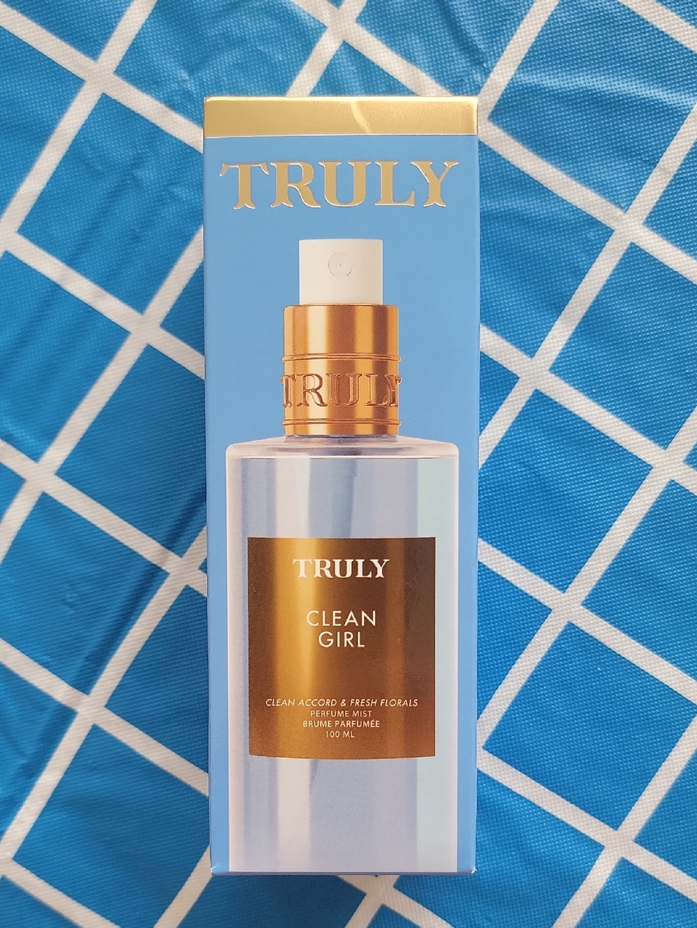 🫧 TRULY Clean Girl Fragrance Mist - NEW IN BOX